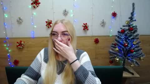 Snapshot of beatriceflyy chatting on December 2024 10:23:02 AM BeatriceFlyy online show from December 2024 10:23:02 AM