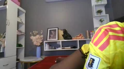 Snapshot of beautie699392 chatting on March 2026 07:30:01 PM Lil stunner online show from March 2026 07:30:01 PM