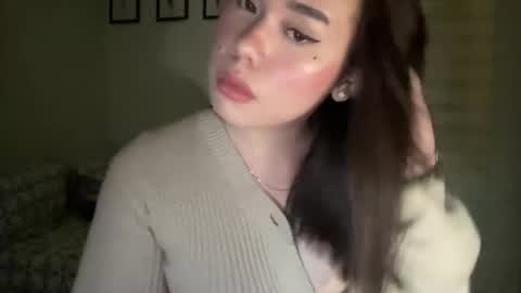 Snapshot of beautiful_lust69 chatting on December 2024 05:04:02 PM Sweet Aya online show from December 2024 05:04:02 PM