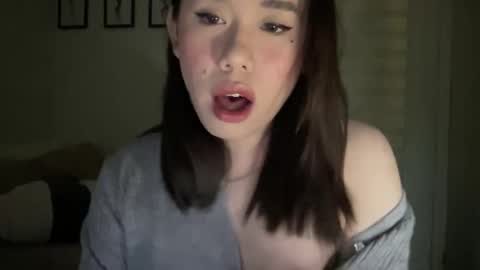 Snapshot of beautiful_lust69 chatting on January 2025 02:35:02 PM Sweet Aya online show from January 2025 02:35:02 PM