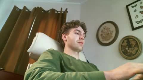 Snapshot of beautifulbeaver chatting on March 2025 09:43:02 PM beautifulbeaver online show from March 2025 09:43:02 PM