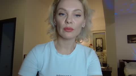 Beautifulkollette online show from January 2025 11:33:01 AM