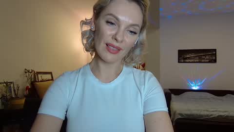 Beautifulkollette online show from February 2025 09:45:02 PM