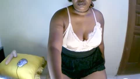 Snapshot of beautifulpeach2 chatting on January 2025 08:04:02 AM beautifulpeach2 online show from January 2025 08:04:02 AM