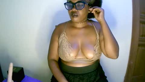 Snapshot of beautifulpeach2 chatting on January 2025 04:41:01 AM beautifulpeach2 online show from January 2025 04:41:01 AM