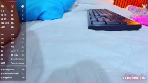 Shalom  online show from February 2025 11:08:02 PM