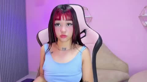 Snapshot of beautty_woman_ chatting on May 2026 01:51:02 PM Sara online show from May 2026 01:51:02 PM
