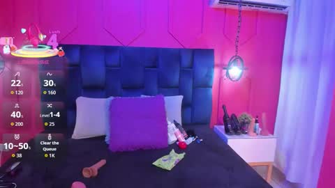 Chantall online show from December 2025 11:27:02 AM