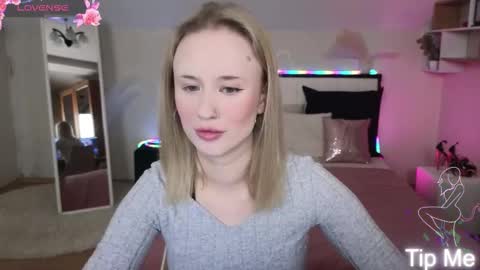 Snapshot of beauty_sashaxx chatting on November 2025 02:01:01 PM beauty Sasha online show from November 2025 02:01:01 PM