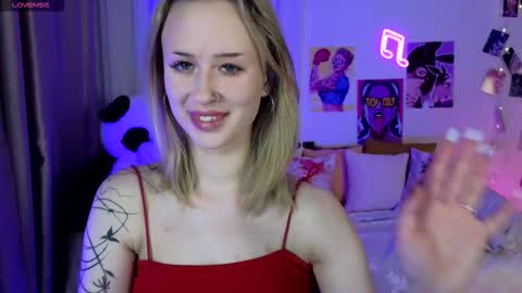 Snapshot of beauty_sashaxx chatting on December 2025 02:02:02 PM beauty Sasha online show from December 2025 02:02:02 PM