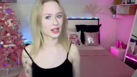 Snapshot of beauty_sashaxx chatting on January 2026 07:05:02 PM beauty Sasha online show from January 2026 07:05:02 PM