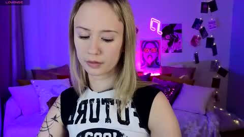 Snapshot of beauty_sashaxx chatting on January 2026 02:44:02 PM beauty Sasha online show from January 2026 02:44:02 PM