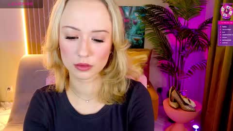 Snapshot of beauty_sashaxx chatting on February 2026 02:31:02 PM beauty Sasha online show from February 2026 02:31:02 PM