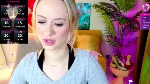 Snapshot of beauty_sashaxx chatting on February 2026 02:21:01 PM beauty Sasha online show from February 2026 02:21:01 PM