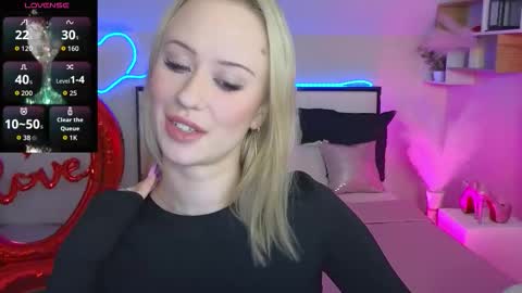 Snapshot of beauty_sashaxx chatting on February 2026 04:13:02 PM beauty Sasha online show from February 2026 04:13:02 PM