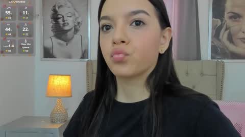 Ariana Reyes online show from October 2025 12:13:02 PM