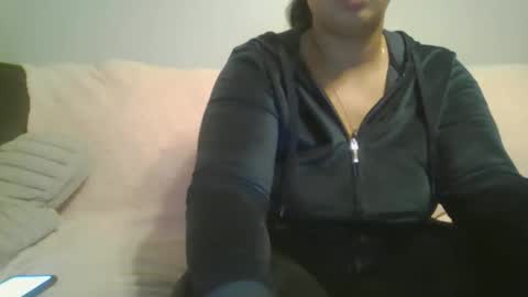 Snapshot of beautyloves chatting on November 2025 03:55:01 PM Beauty online show from November 2025 03:55:01 PM
