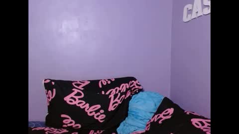 Snapshot of beautyqueen18x chatting on March 2025 02:10:02 PM beautyqueen18x online show from March 2025 02:10:02 PM