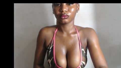 Snapshot of beautyslut1 chatting on April 2026 08:35:02 AM beautyslut1 online show from April 2026 08:35:02 AM