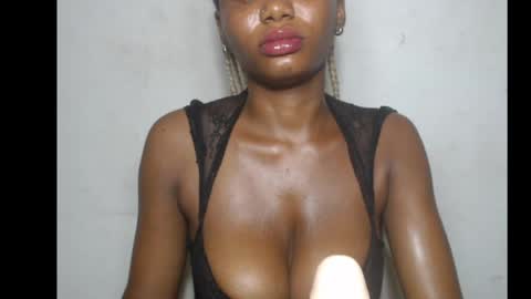 Snapshot of beautyslut1 chatting on May 2026 07:08:01 PM beautyslut1 online show from May 2026 07:08:01 PM