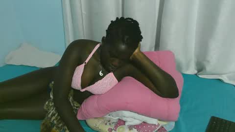 Snapshot of beautytyler chatting on October 2025 07:36:02 PM tyler online show from October 2025 07:36:02 PM