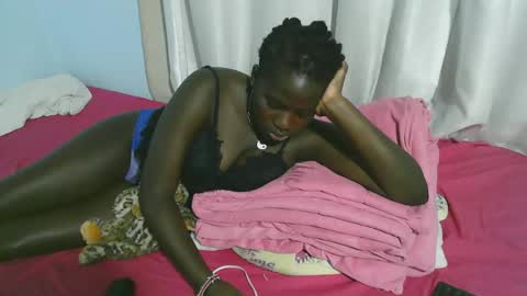 Snapshot of beautytyler chatting on October 2025 10:52:01 PM tyler online show from October 2025 10:52:01 PM