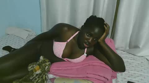 Snapshot of beautytyler chatting on October 2025 08:49:02 PM tyler online show from October 2025 08:49:02 PM