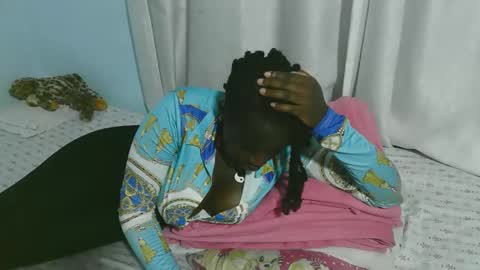 Snapshot of beautytyler chatting on October 2025 06:21:01 PM tyler online show from October 2025 06:21:01 PM