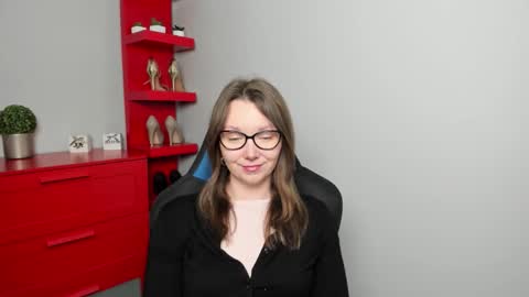 Zoe online show from October 2025 05:37:01 AM