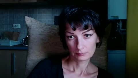 Snapshot of bebacksooon chatting on September 2025 04:21:02 PM Raluca online show from September 2025 04:21:02 PM