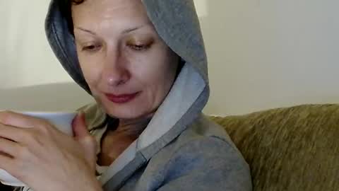 Raluca online show from April 2026 08:50:01 PM