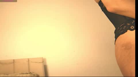 Jennifer online show from December 2025 04:50:01 AM