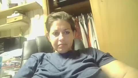 Snapshot of beccabee37 chatting on October 2025 02:16:01 PM beccabee37 online show from October 2025 02:16:01 PM