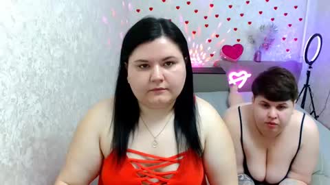 BeckyAndEllen online show from February 2025 11:00:02 AM