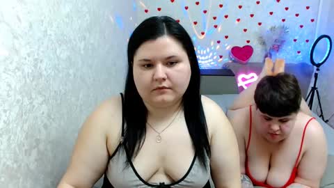 BeckyAndEllen online show from February 2025 08:03:01 PM