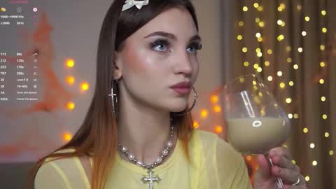 Snapshot of beckymadsons chatting on November 2025 01:21:02 PM Melissa online show from November 2025 01:21:02 PM