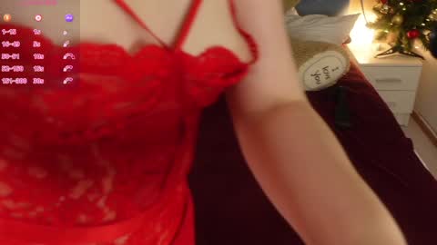 Snapshot of beckymartens chatting on December 2024 03:55:02 AM BeckyMartens come join me on while im offline here online show from December 2024 03:55:02 AM