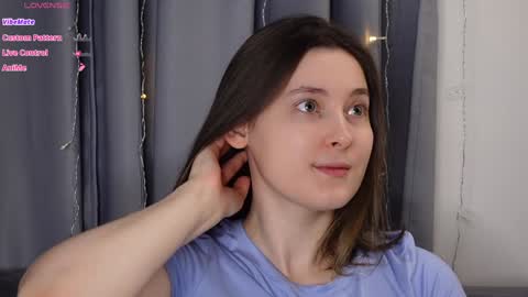 Snapshot of beckymartens chatting on October 2025 01:53:02 AM BeckyMartens come join me on while im offline here online show from October 2025 01:53:02 AM