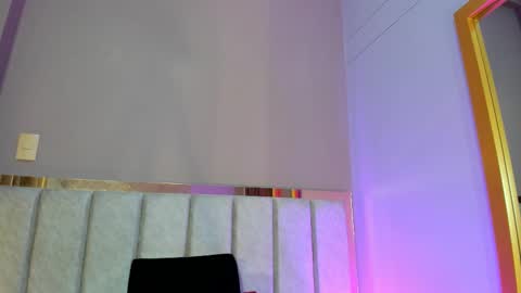 BeckyVidal online show from December 2025 06:02:01 PM