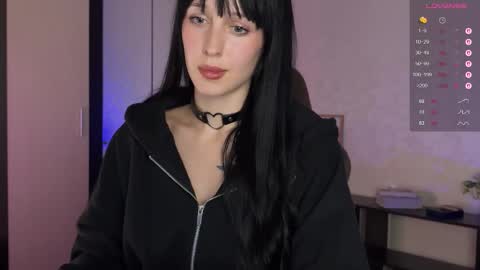 Snapshot of bedcore chatting on November 2025 04:30:02 PM Violet online show from November 2025 04:30:02 PM