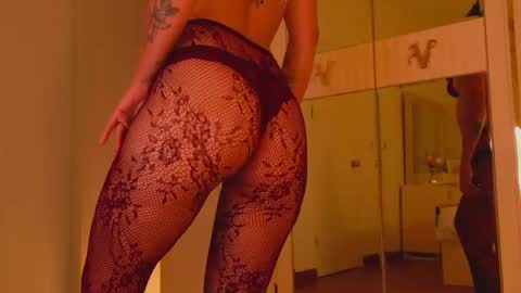 Snapshot of bedcore chatting on March 2026 11:58:02 AM Violet online show from March 2026 11:58:02 AM