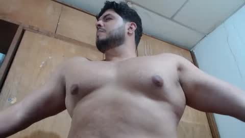 Snapshot of beefypecs_10 chatting on February 2025 11:22:02 PM Criss2fer online show from February 2025 11:22:02 PM