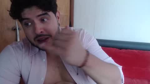 Snapshot of beefypecs_10 chatting on February 2025 09:27:02 PM Criss2fer online show from February 2025 09:27:02 PM