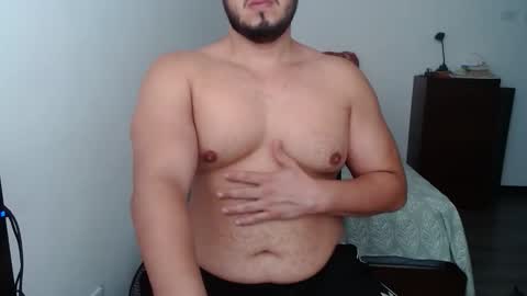 Snapshot of beefypecs_10 chatting on November 2025 09:06:02 PM Criss2fer online show from November 2025 09:06:02 PM