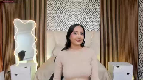 BELLA online show from November 2025 03:08:02 PM