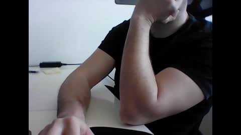 beenee3 online show from April 2026 08:56:01 AM