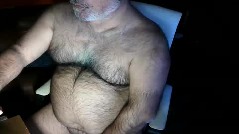 Snapshot of beers19 chatting on November 2025 04:24:01 PM beers19 online show from November 2025 04:24:01 PM