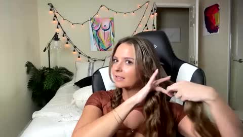 all links here  online show from January 2025 01:09:02 AM