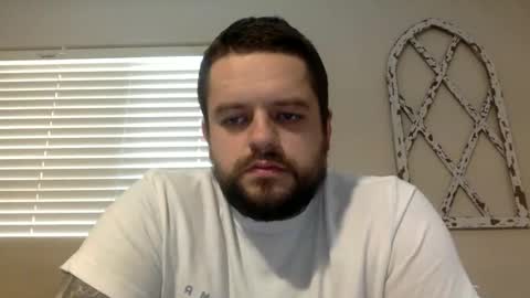 Snapshot of beginnersluck111 chatting on December 2025 03:43:01 PM Beginners Luck online show from December 2025 03:43:01 PM