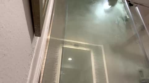 Snapshot of begme88 chatting on February 2025 03:42:01 AM begme88 online show from February 2025 03:42:01 AM